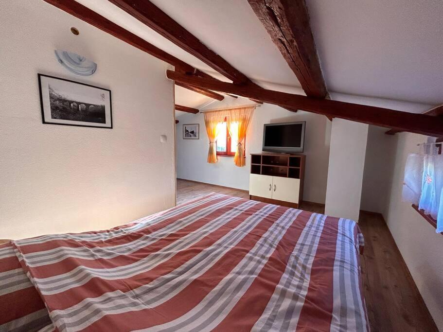 App Franci Parenzana Apartment Marusici  ภายนอก รูปภาพ